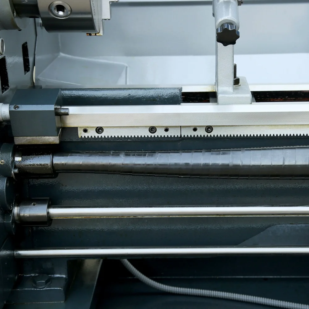 
BT320 Cheap price metal turning lathe machine with cooling system 