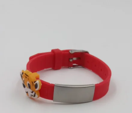 Cheap printing custom debossed logo text size glowing in the dark color silicone bracelet