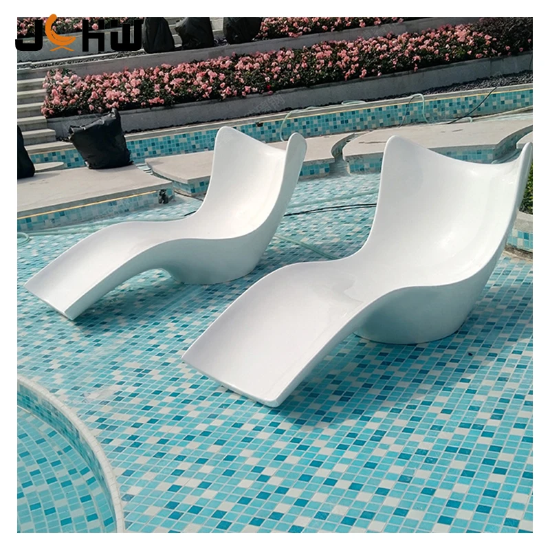 Factory price customizable modern poolside sun bed hoterl villa garden swimming pool white sun bed lounge chairs