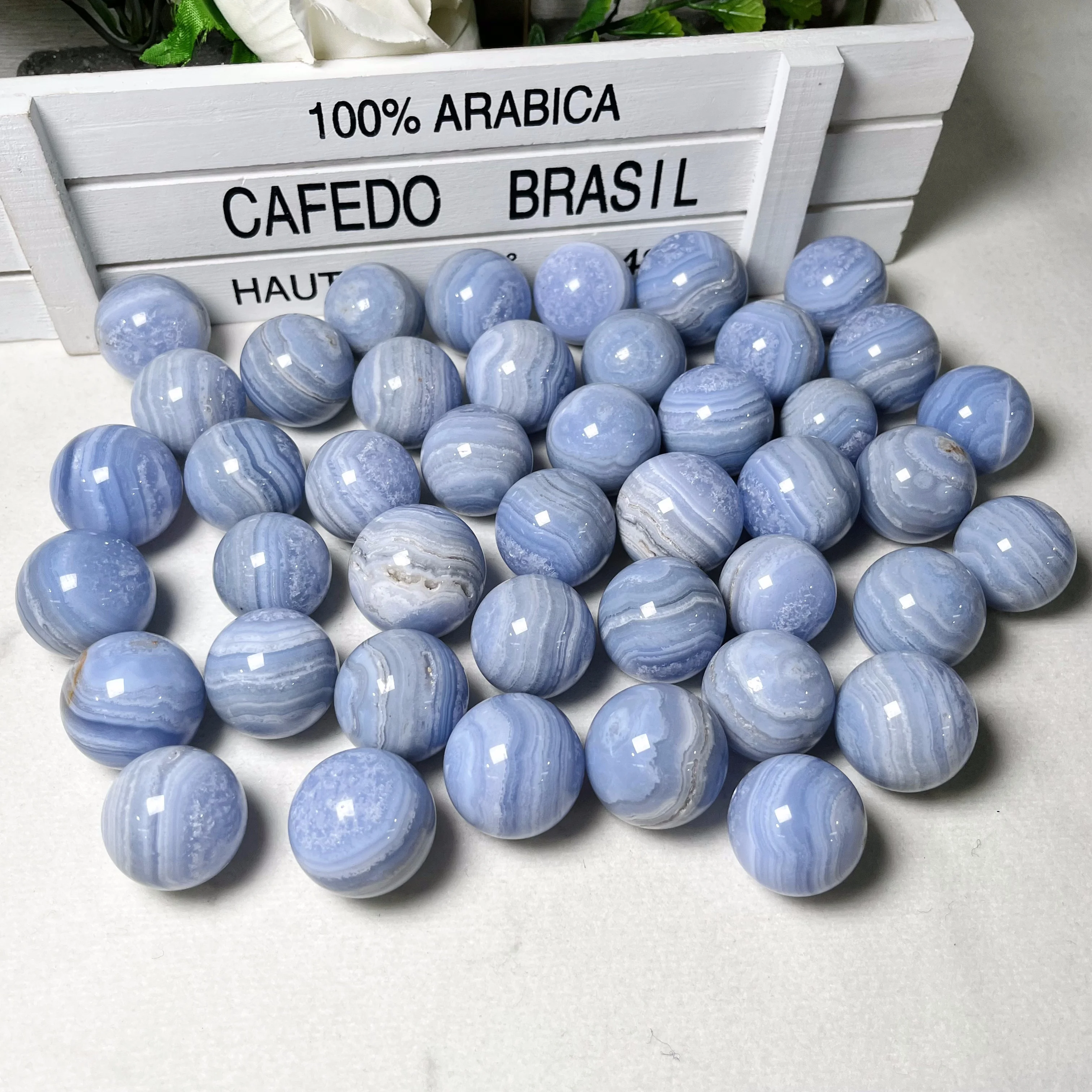 Hot Selling Blue Lace Agate Spheres Rough Stones 1 kg Crystal Ball for Unique Decor and Healing Properties