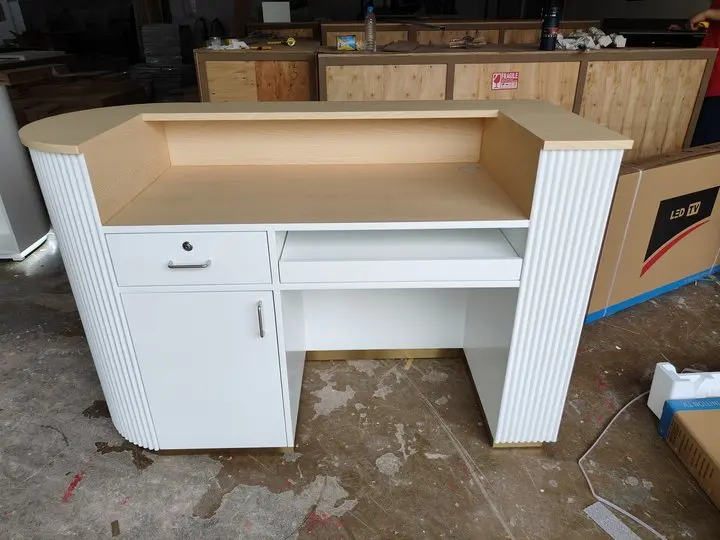 USA CA UK AU GER Local Stock Engineer Wood MDF Structure Modern Salon Small Shop Semi Circle Bar Cash Counter Design