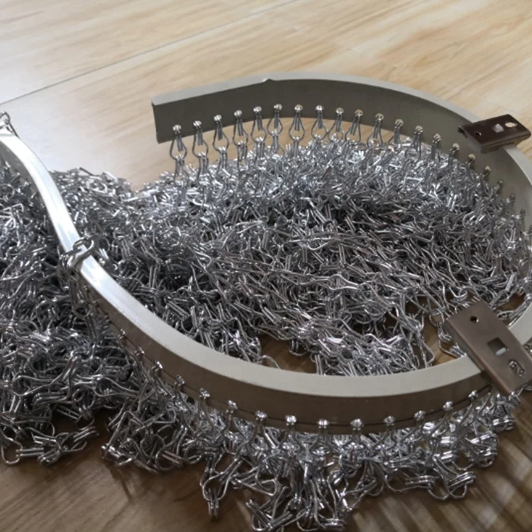 Декоративные занавески «сделай сам» из алюминия с золотистой цепочкой