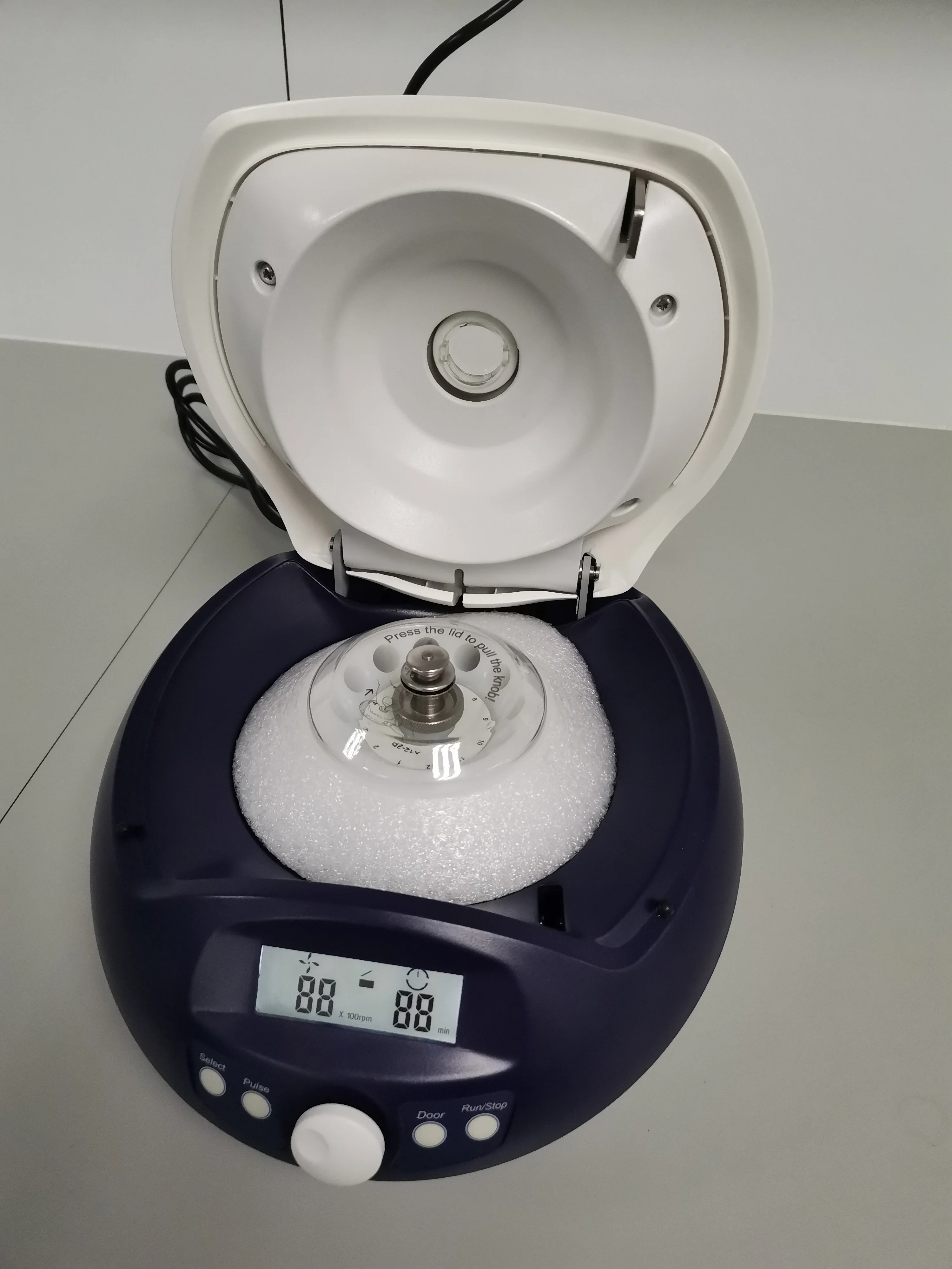  High Speed Mini Centrifuge with CE