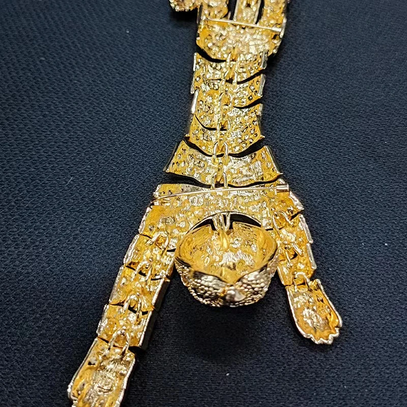 Full Crystal Rhinestone Tiger Shape Brooch For Women New Brooches Fashion Jewelry Elegant Brooch Party