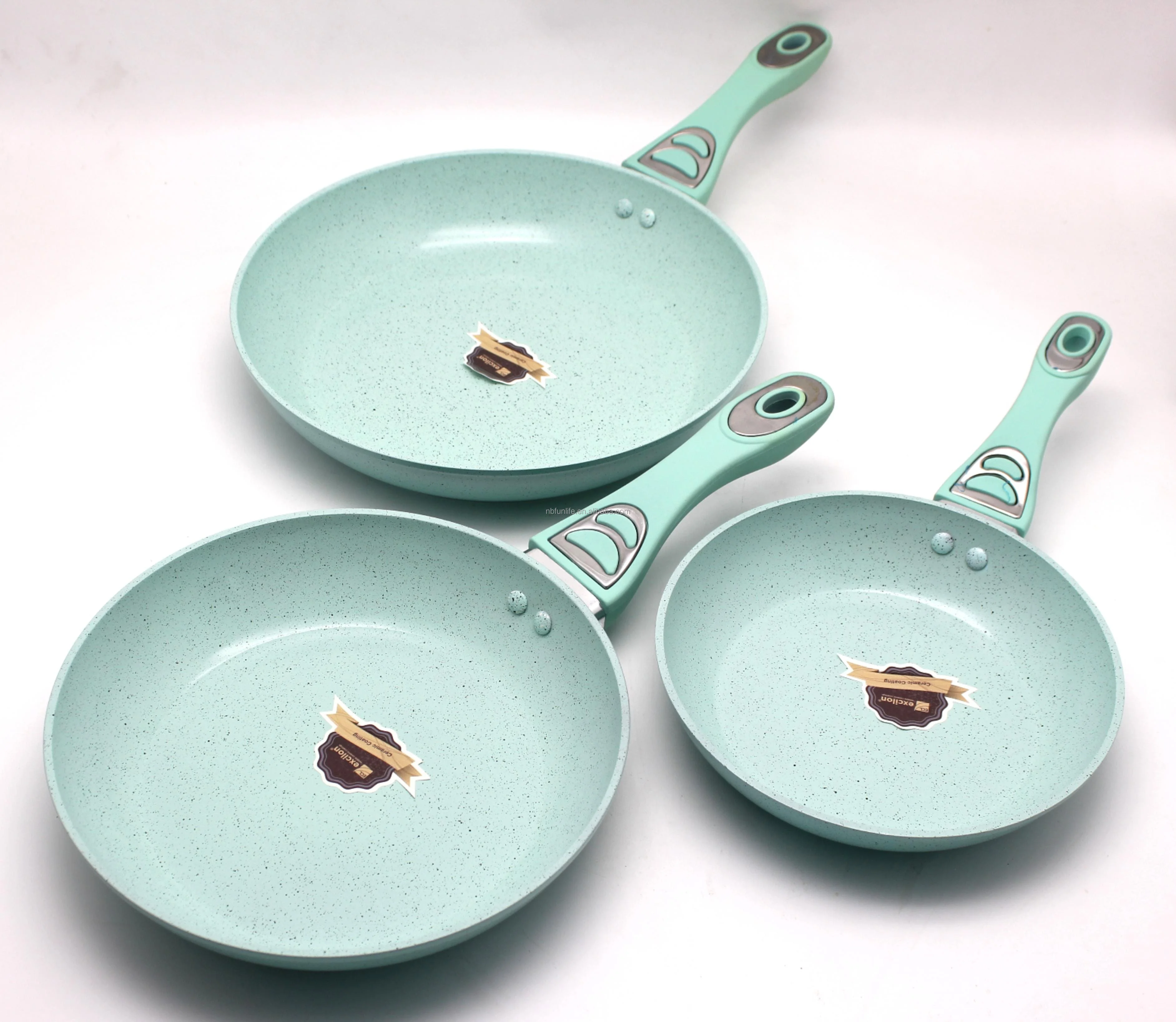 Retailing price Aluminum Non-stick Ceramic Coating Food Grade Cooking coating Bakelite handle 3PC Frying pan Cookware sets