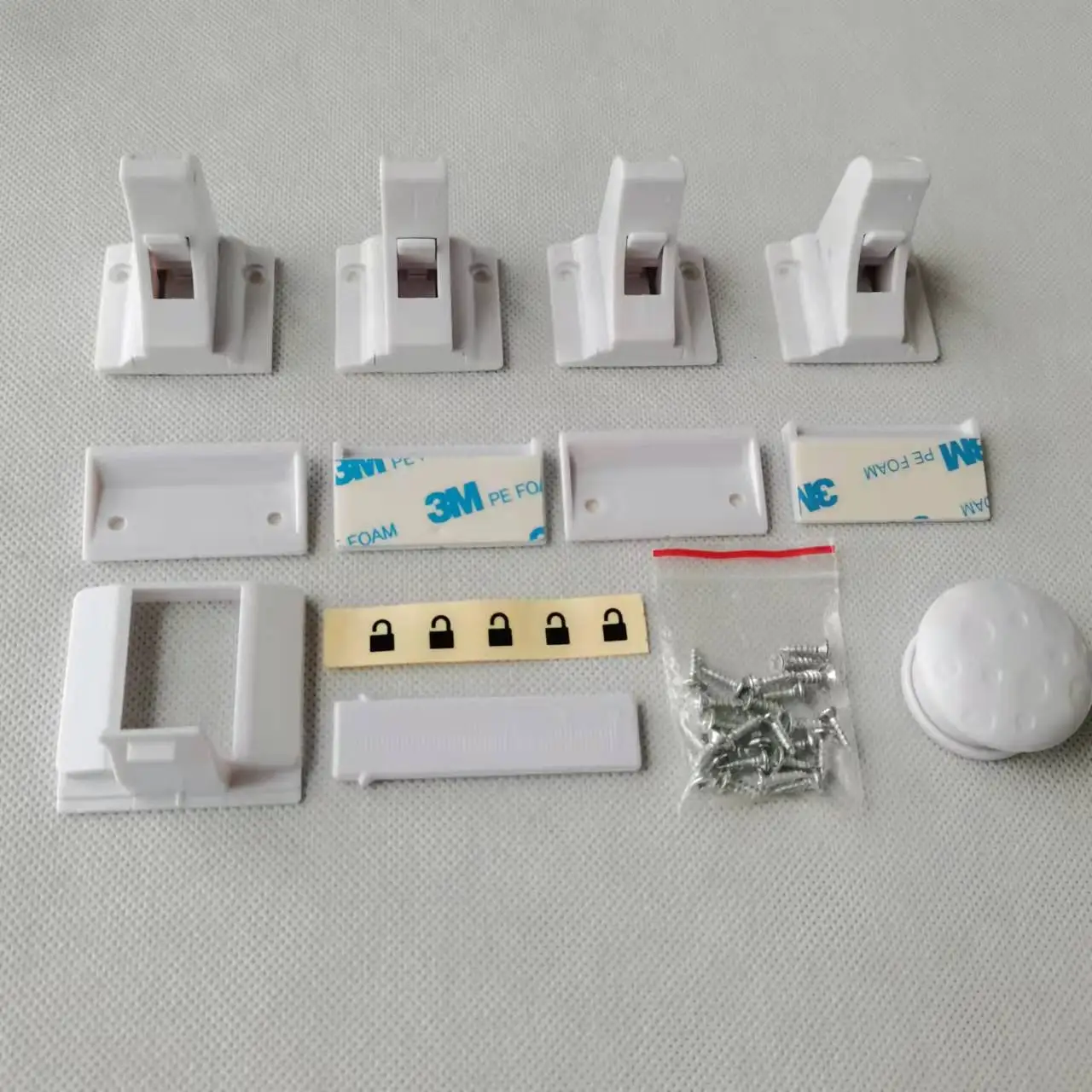 Magnetic baby safety cabinet locks proof drawer locks Childproofing latch locks Prevent children from getting their hands stuck