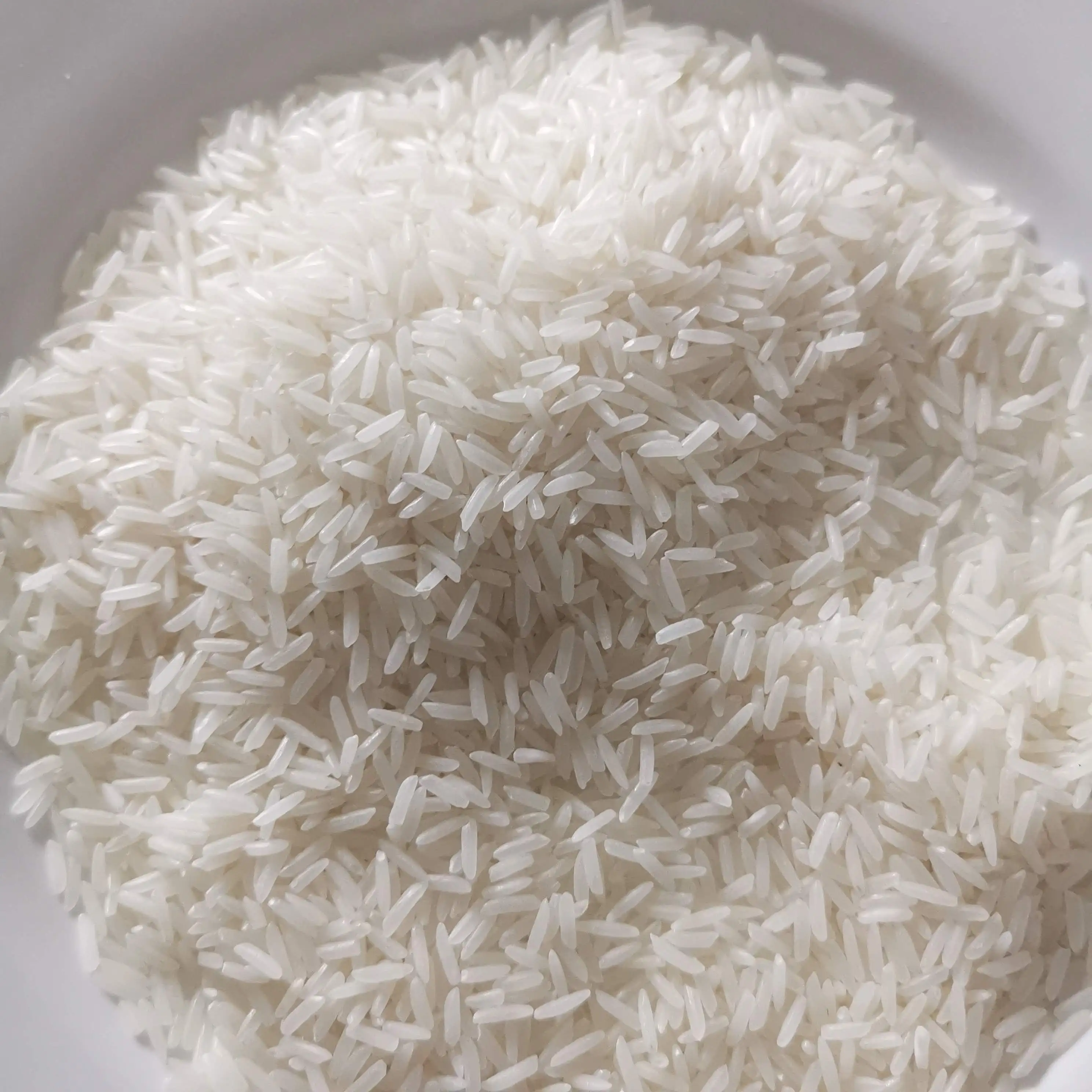 Jasmine Rice Long Grain White 5% 25% 100% Broken Cheapest Price to Africa Europe US Asia Riz Arroz WHATSAP 0084 989 322 607