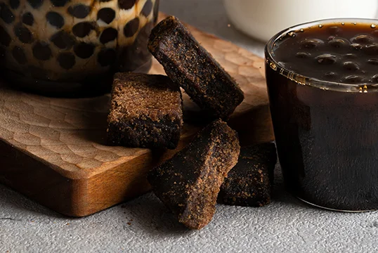 brown sugar bubble tea heart chocolate ball