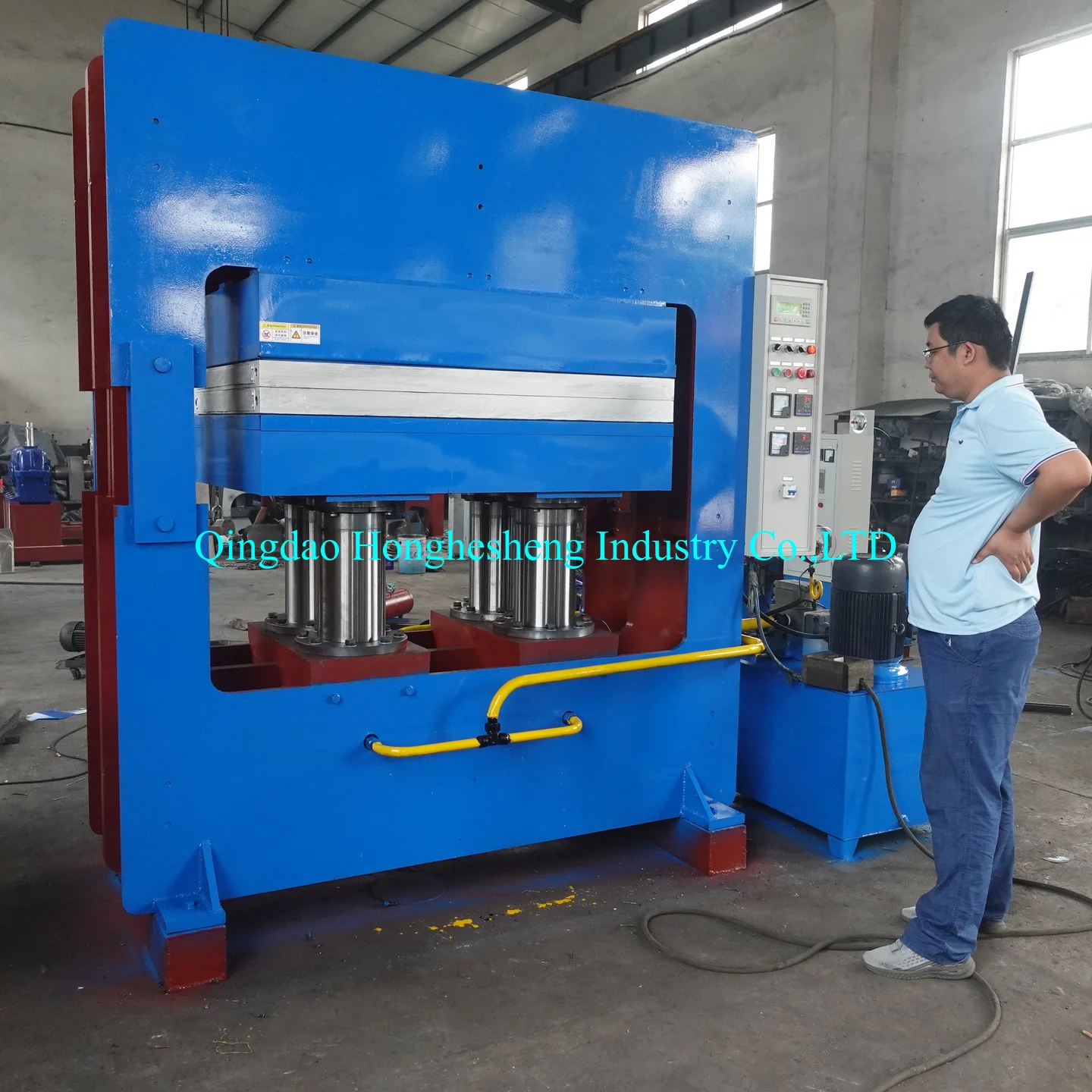 Frame type hot press for rubber tire and tread hot press equipment