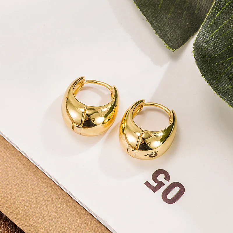 Wholesale Trendy Womens Jewelry Korean Gold Plated Huggies Earrings in Bulk