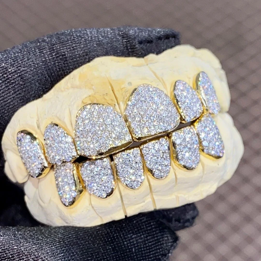  На заказ блестящие 8 верхних и нижних льд из Grillz хип-хоп Bling Moissanite алмазные