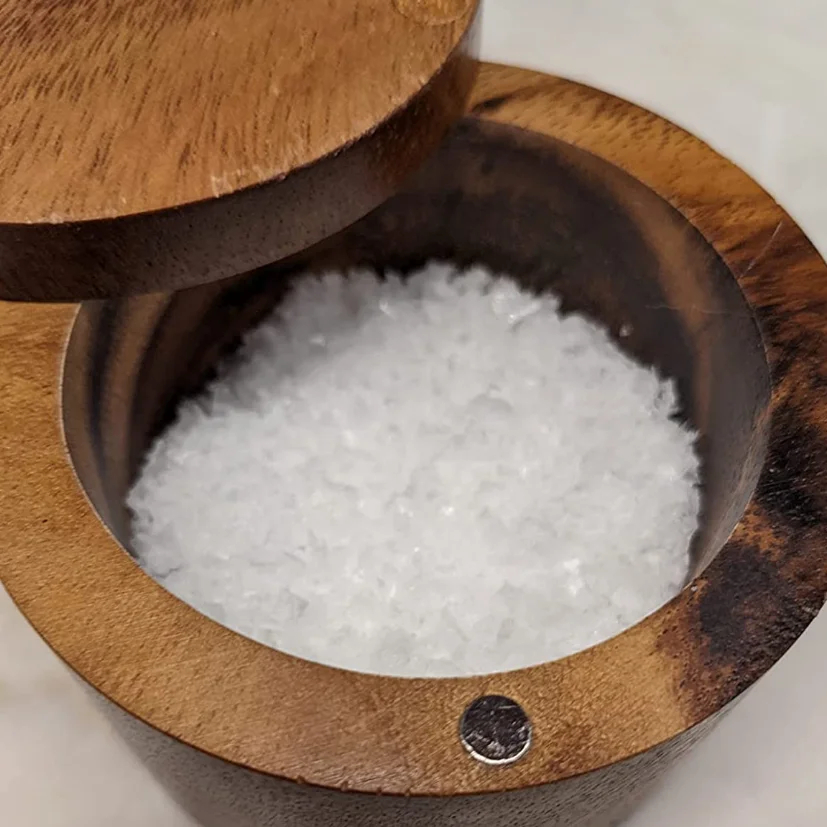 2023 Hot Sale With Swivel Cover Acacia Solid Wood Round Wooden Boxes Rustic Wooden Spices Box