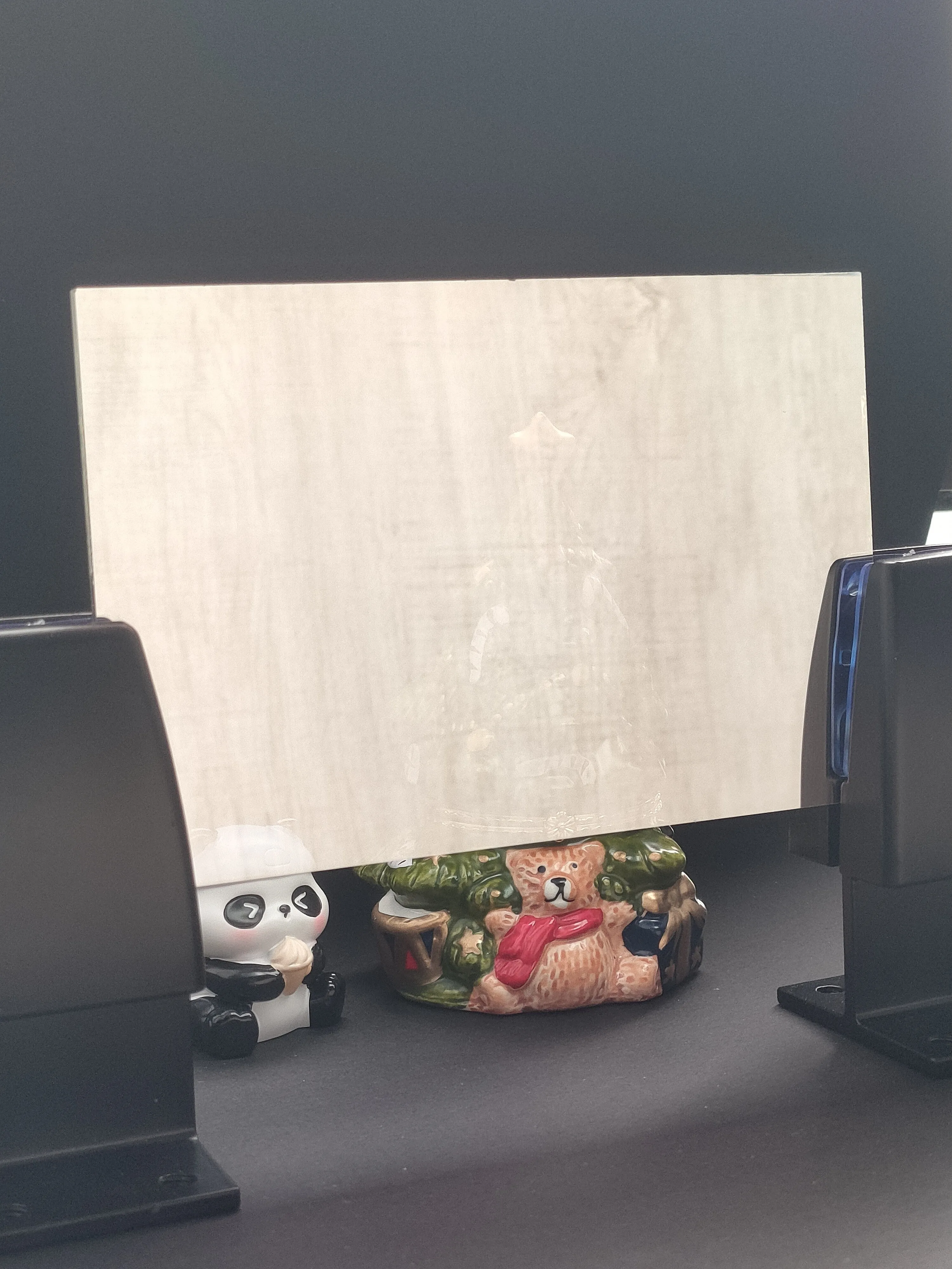 Interactive mirror display glass for dynamic art display in high-end commercial exhibition halls and customized wardrobe mirrors