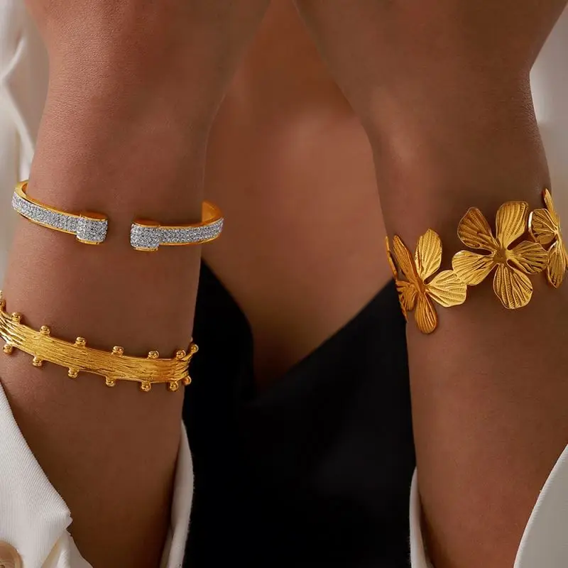Accessories Women Permanent Jewelry Tarnish Free 18k Pvd Gold Plated 316l Stainless Steel Flower Bracelet Bangle For Women