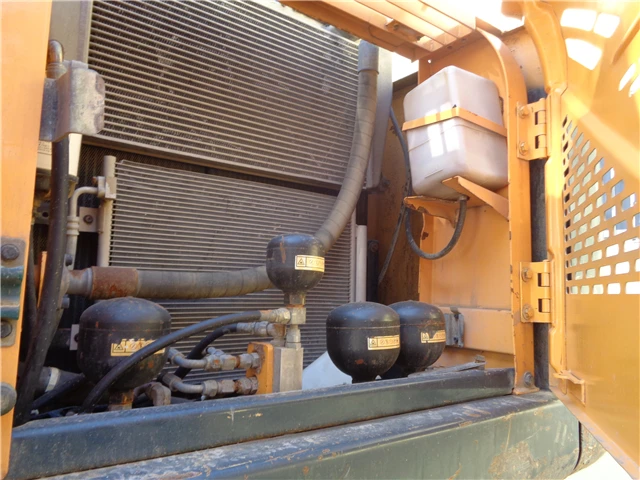 Hyundai гусеница землеройной машины б/у hyundai колесный экскаватор r210w-9 r210 r215 r225 оригинальный экскаватора