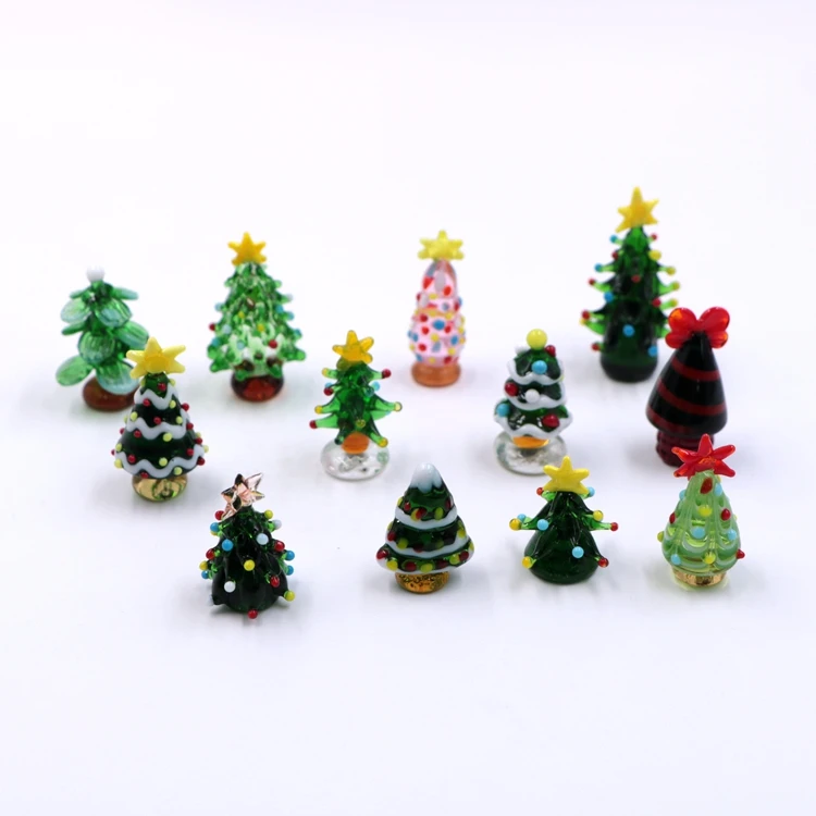 Индивидуальная миниатюрная маленькая фигурка рождественской елки из муранского стекла