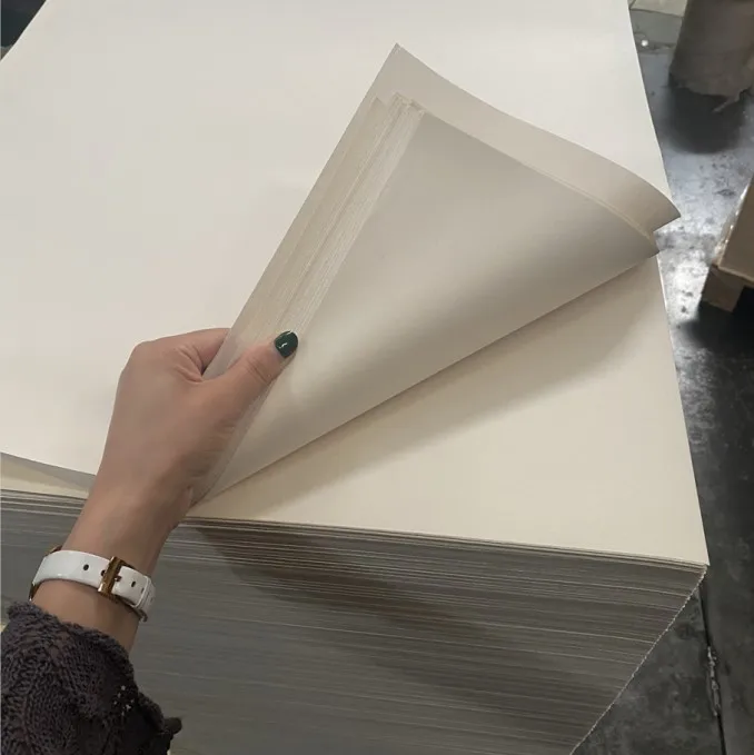 Bulk Newsprinting Paper 45gsm 48gsm 50gsm Recycled Pulp Newspaper Printing Paper In Roll