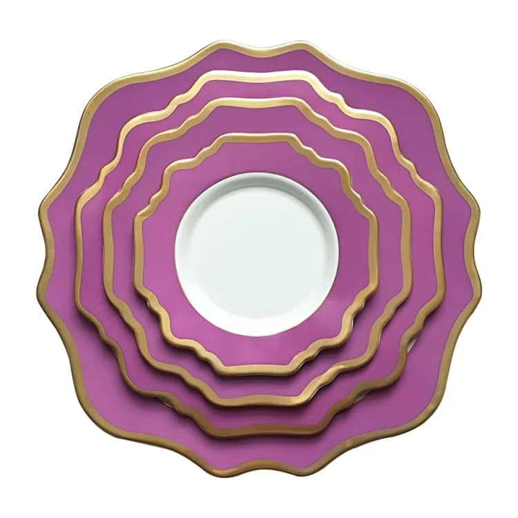 INT Tableware wholesale stock blue flower dinnerware sets luxury restaurant scallop dinner plate with gold rim