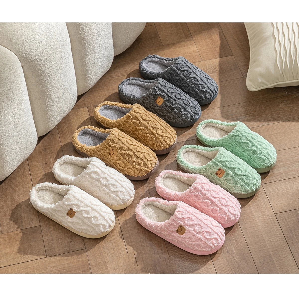 Cute cow fuzzy Slippers Animal Print Cute Pig Shark Cow Fur Slides warm Slippers Cow face heart plush slippers