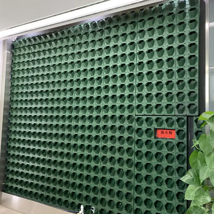 Latest Outdoor Garden Automatic Watering Green Wall Pot, Hanging Vertical Greening Plastic Flower Pot