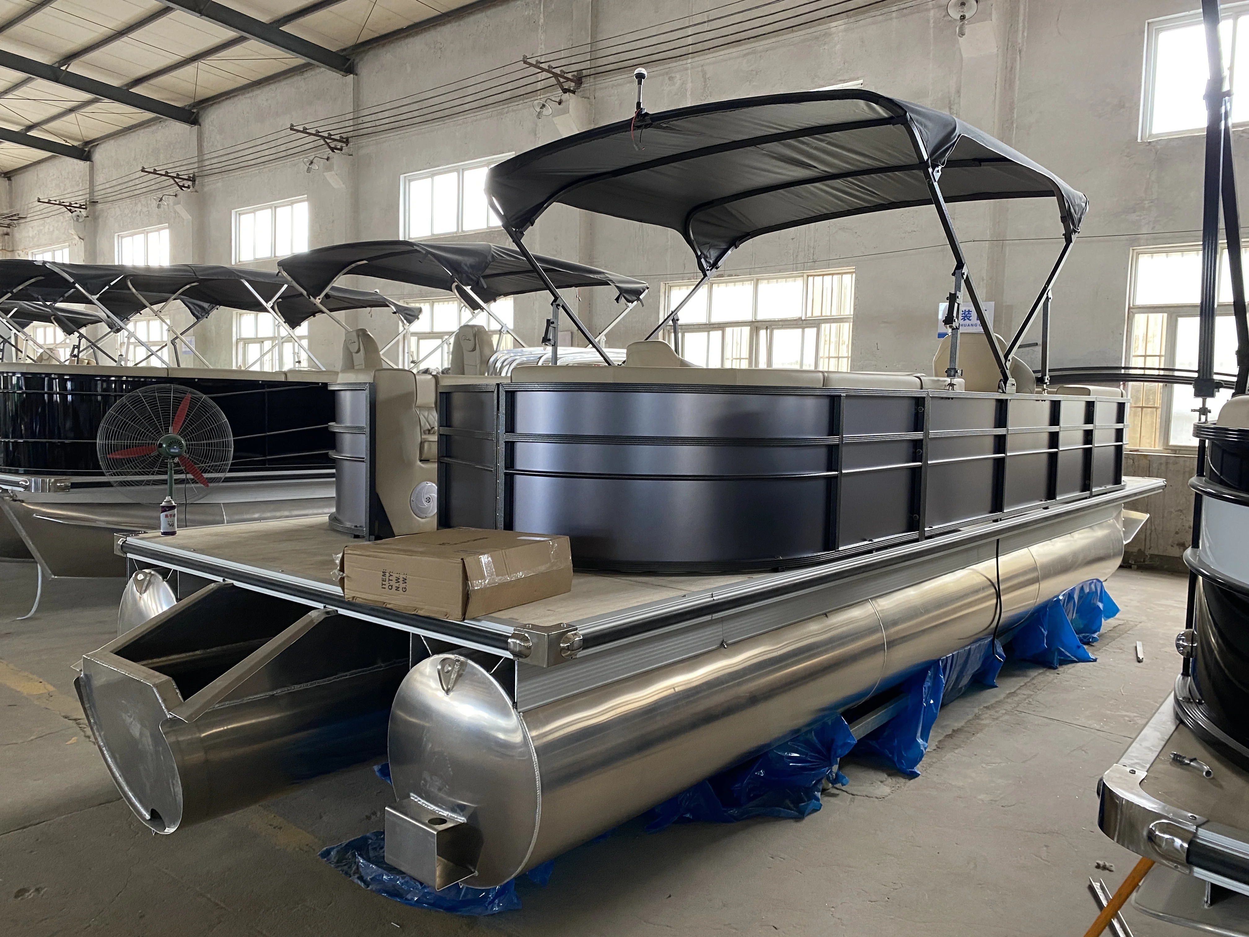 Wholesale pontoon Water Island boat raft patio party yacht Dock pontoon platform for sun bathing