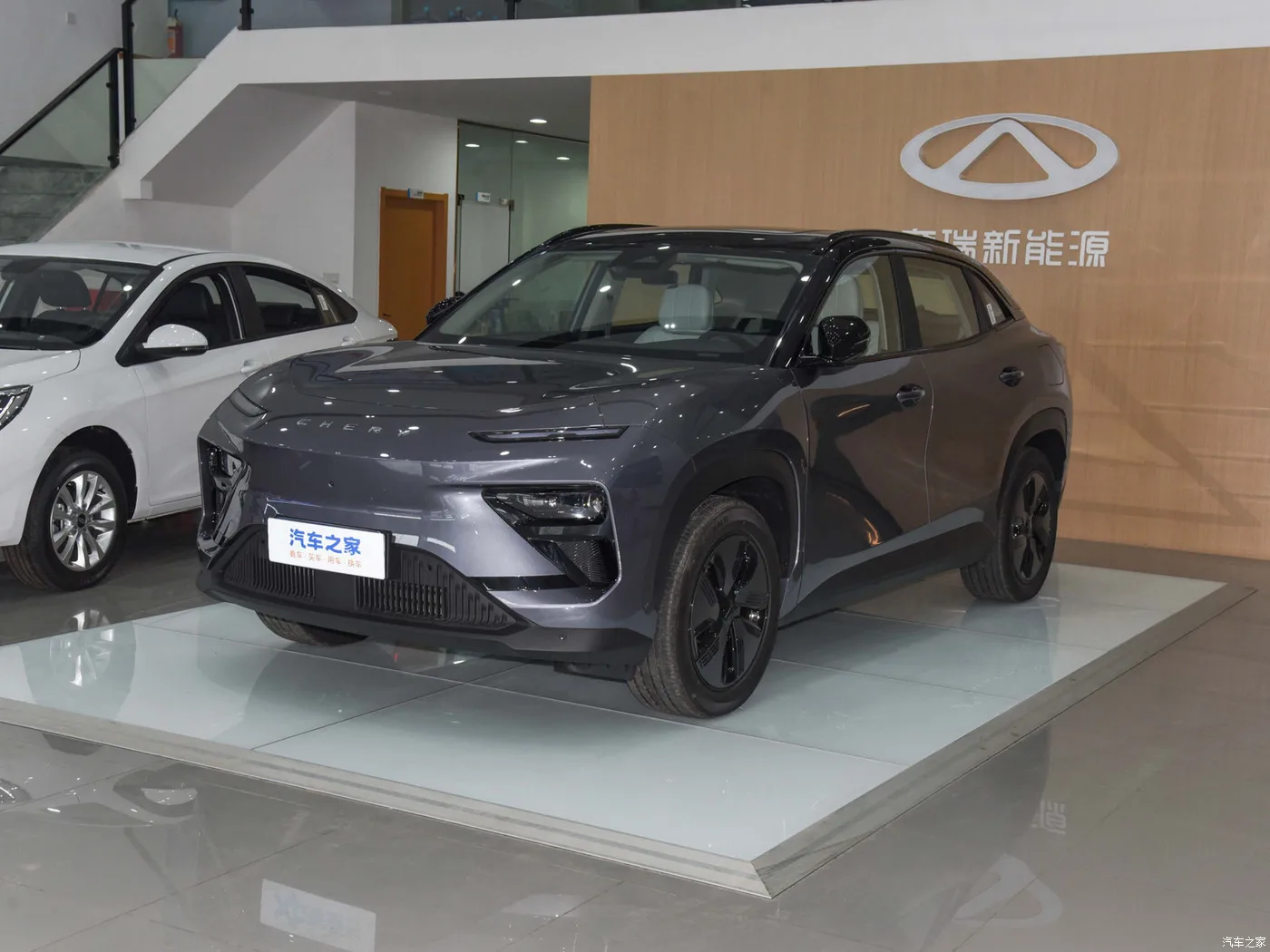 Дешевая цена Chery Eq7 5-местный Новый Подержанный автомобиль внедорожник новые энергетические автомобили eev Icar Cherry электромобиль в наличии