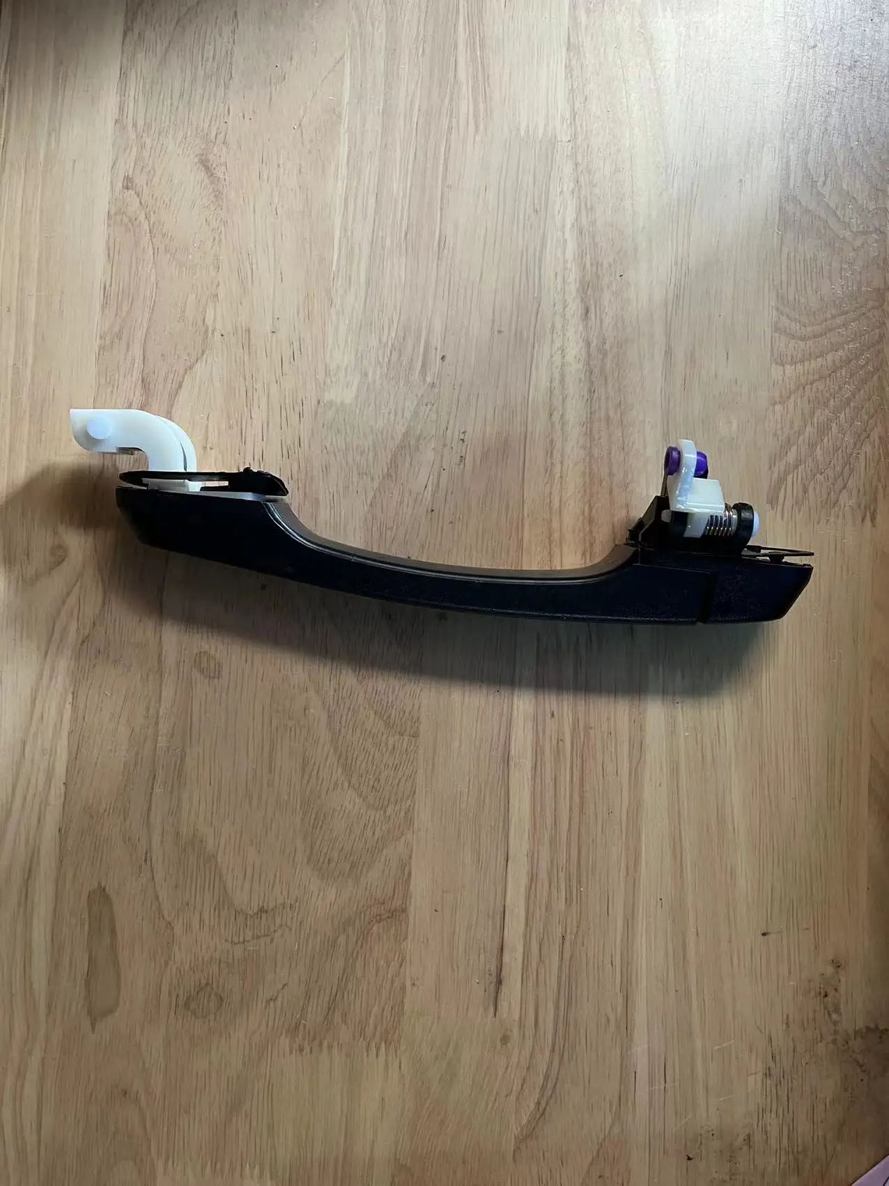 Заводская оптовая цена применима к Wuling Hongguang v19 левая Задняя ручка (снаружи) Автомобильная дверная ручка