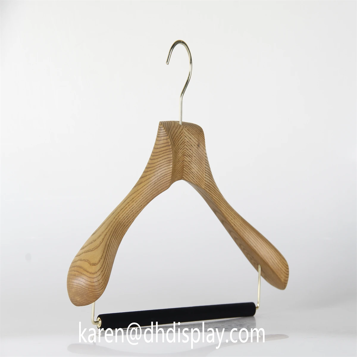 Luxury high quality wooden hanger for clothes with black velvet bar
