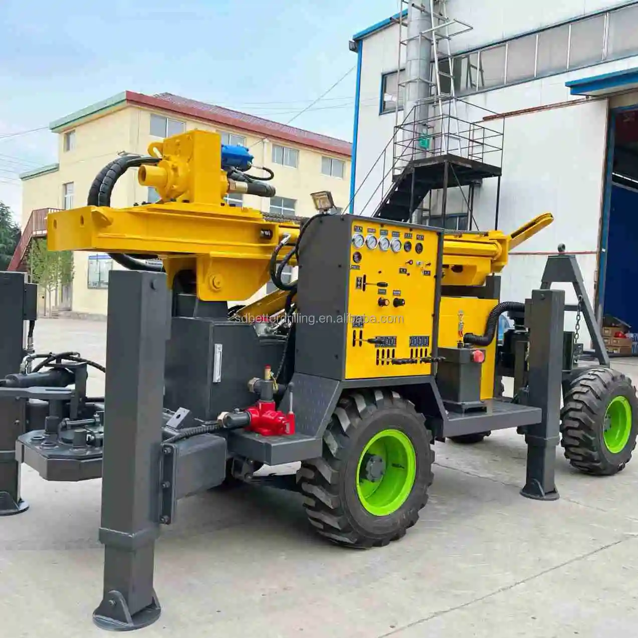 Made in china 200 meters mobile diesel water well drilling equipment drilling rig