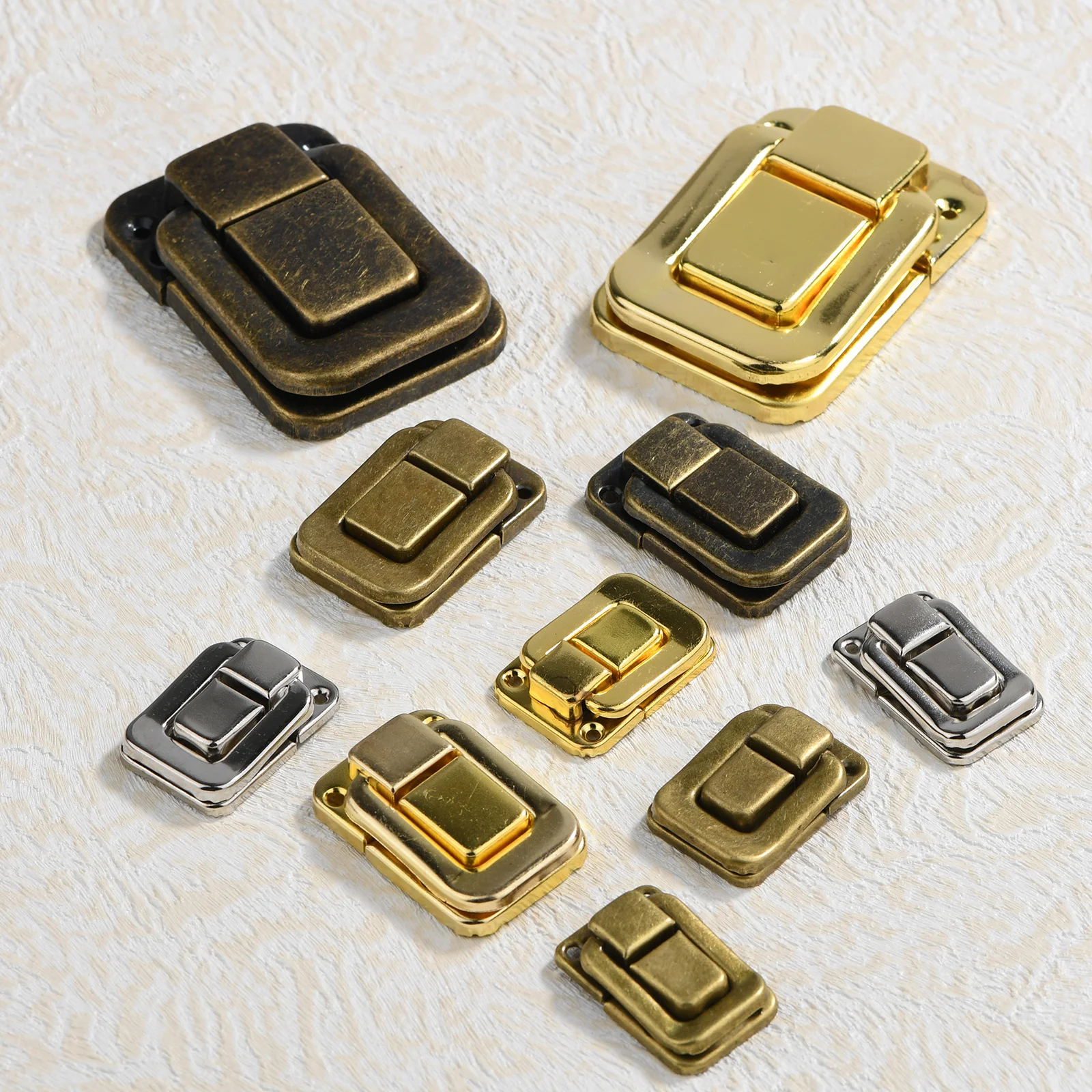 Antique lock buckle Taiping box buckle is used as a hardware buckle for wine boxes, wooden boxes, and Hardware for luggage
