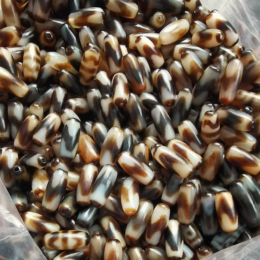 Old Eyes Nepal Tibetan Dzi