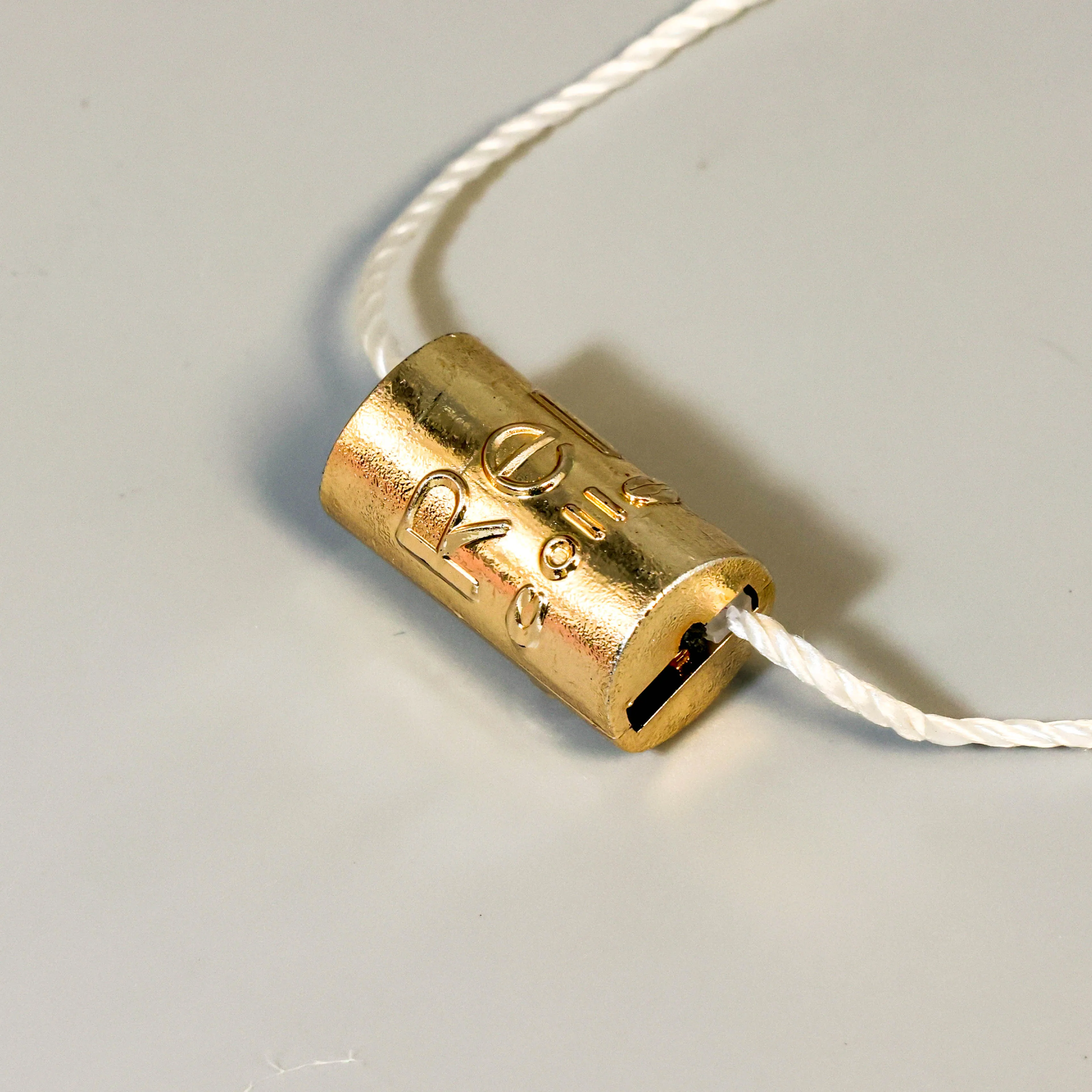 Custom logo patterns texts Exquisite glue tag rope varieties of technologies clothing hangtag Polyester slings Wax Rope Ribbon