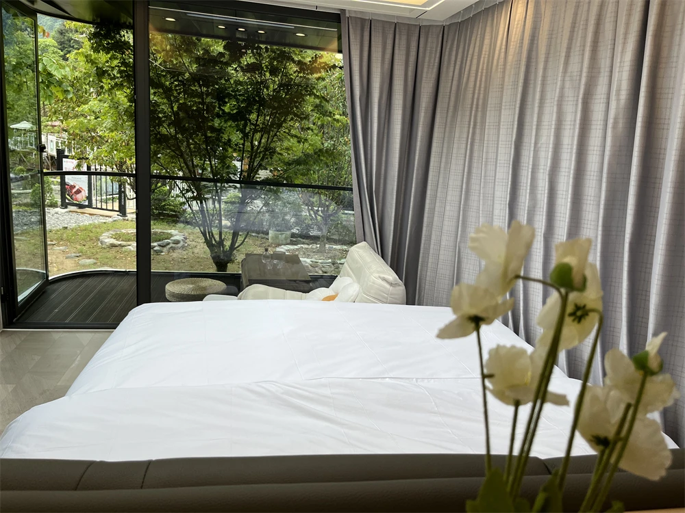 Container homes capsule house space smart mobile tiny house space capsule house