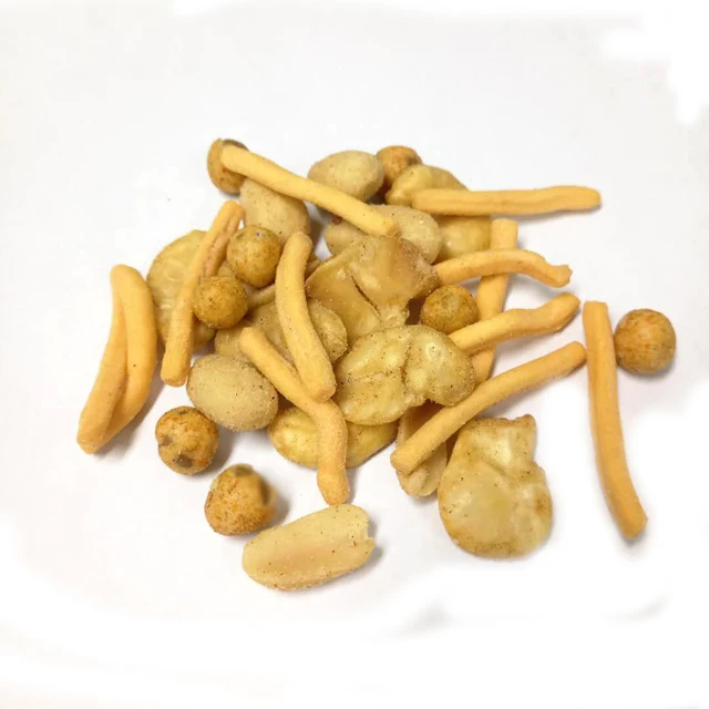 Закуски для вечеринки (арахис, зеленый горох)