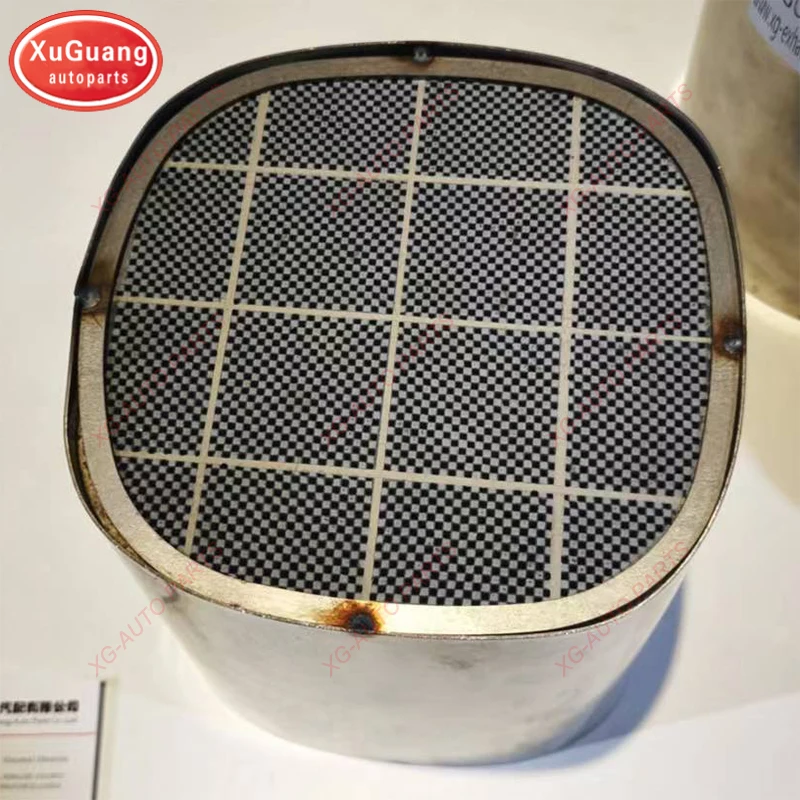 Auto Exhaust System Parts Diesel Particulate Filter Square DPF Core With Shell 100 CPSI 200 CPSI 144*152 MM