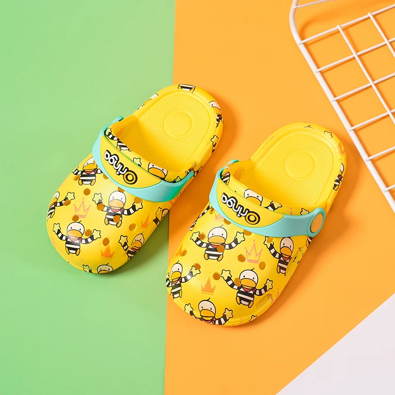 Wholesale children summer slides boys beach slippers girls outdoor fashion cartoon EVA