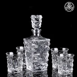 Wholesale new design bohemia 700ml glass whiskey decanter set gift box