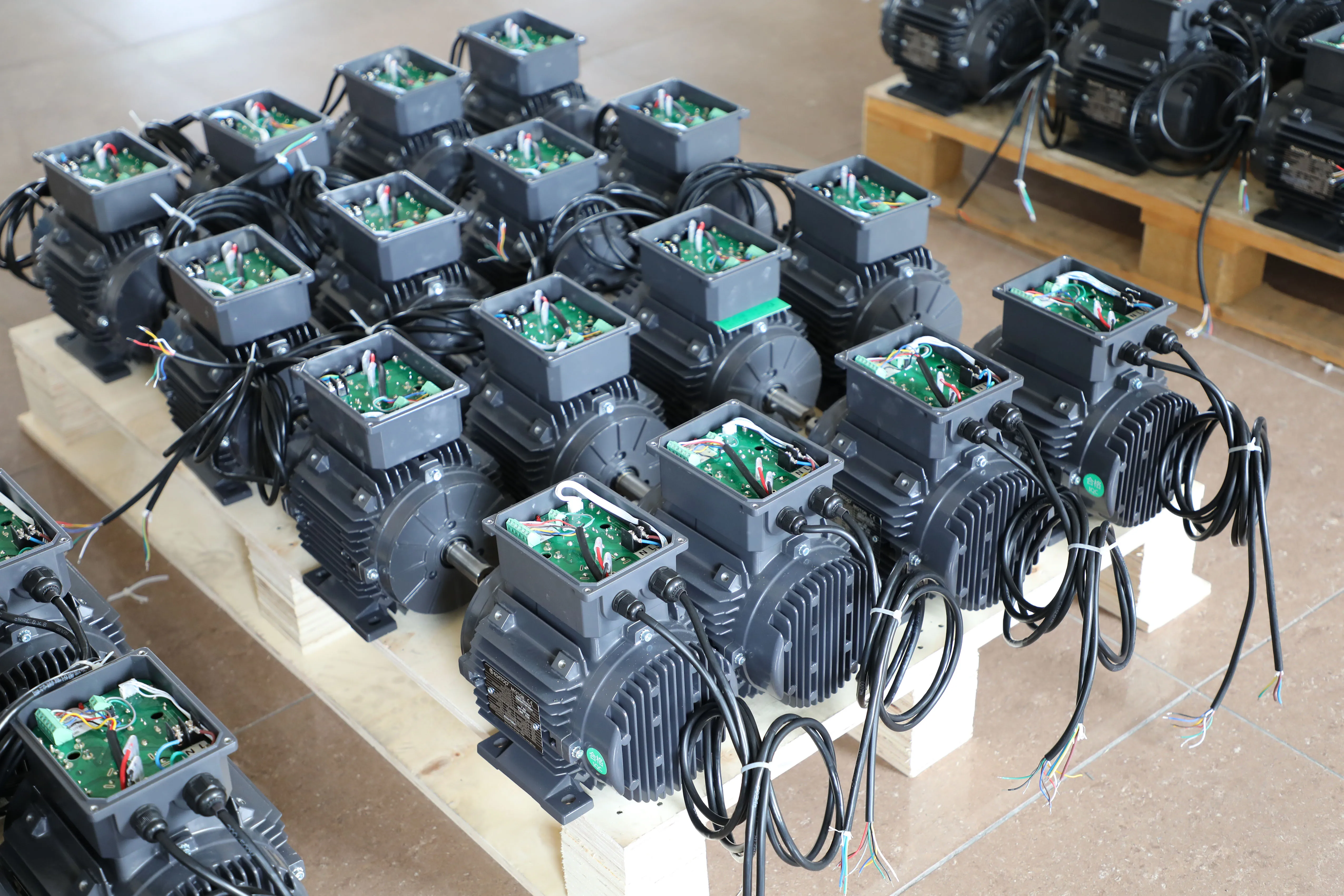 Brushless permanent magnet sychrounous motor cooling tower exhaust fan poultry farm axial fan