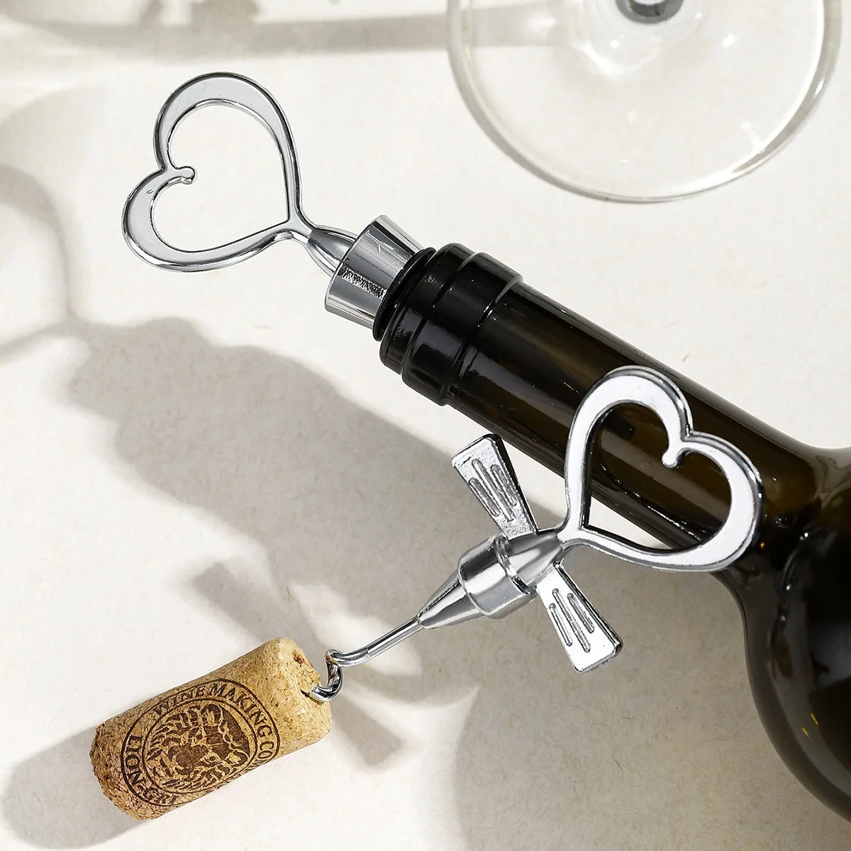 Wholesale Heart Beer Bottle Opener and Stopper Wedding Souvenirs for Guests Gifts Party Giveaways Gifts Wine Opener Stopper