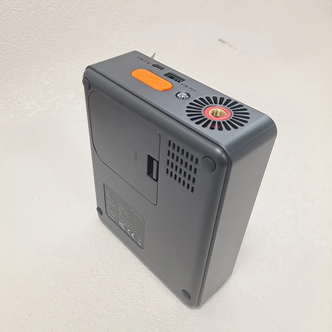 2024 Competitive price reasonable price 5V 3A High endurance power bank outdoor travel emergency