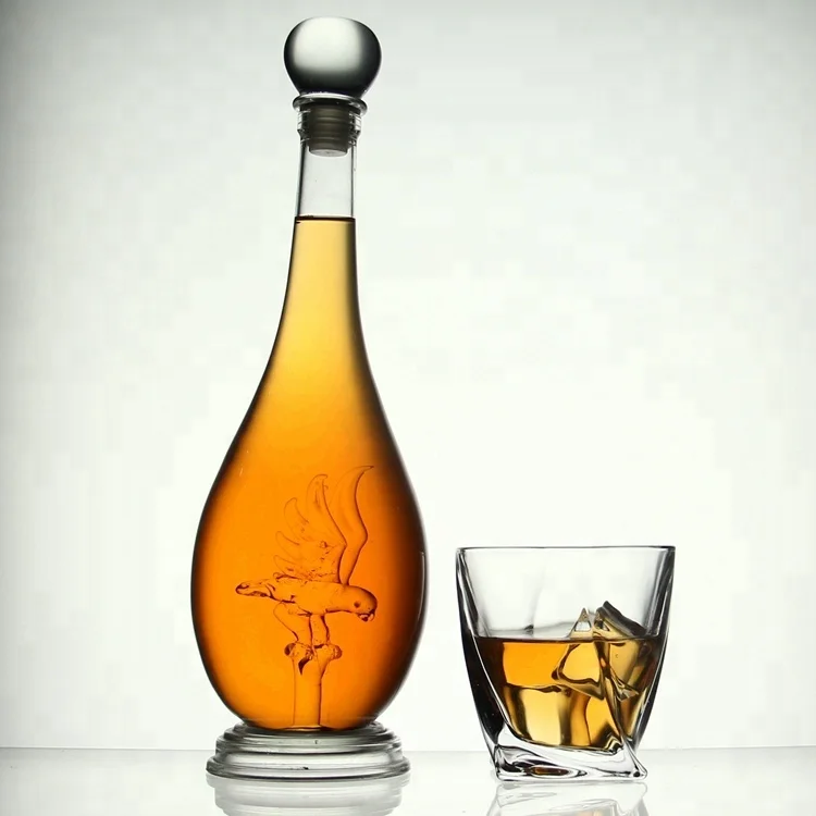 AIHPO07 Custom Manufacture Hand Blown Empty Red Ice Gift Wrap 75cl Glass Wine Liquor Bottles with Eagle inside