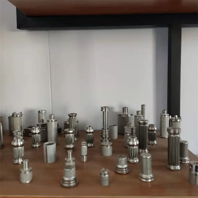 Supply 304 multi-layer stainless steel sintered mesh filter thread interface sintered wire filter cartridge