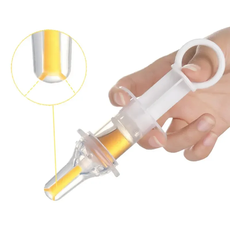 Silicone Baby Liquid Medicine Feeder Dispenser Fruit Food Feeder With Oral Syringe and Clear Scale