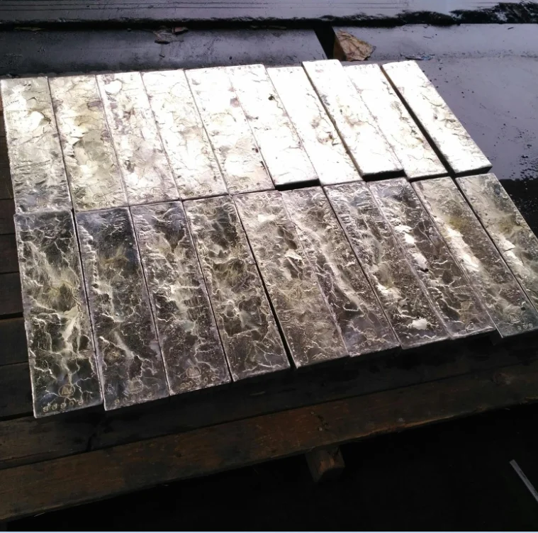 
on stock Tin ingot 99.95% /99.99% pure tin metal ingot for sale /GB/T 728 standard 