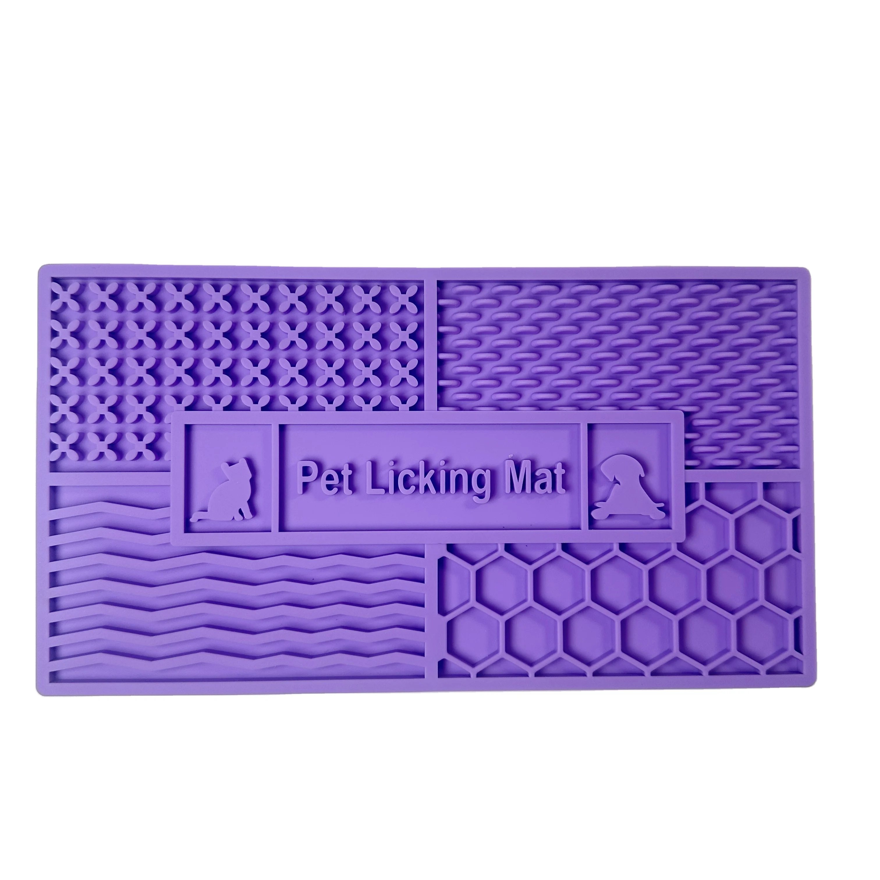 BPA Free and Non-Toxic Easy to Clean Promotes Slow Feeding Interactive Suction Cup dog cat Calming silicone pet licking mat