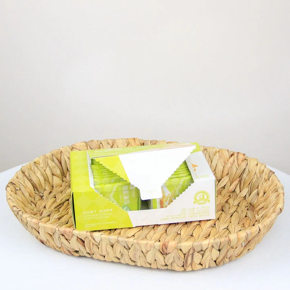 Hand make natural  oval shape wicker woven storage food serving rattan woven tray with handle