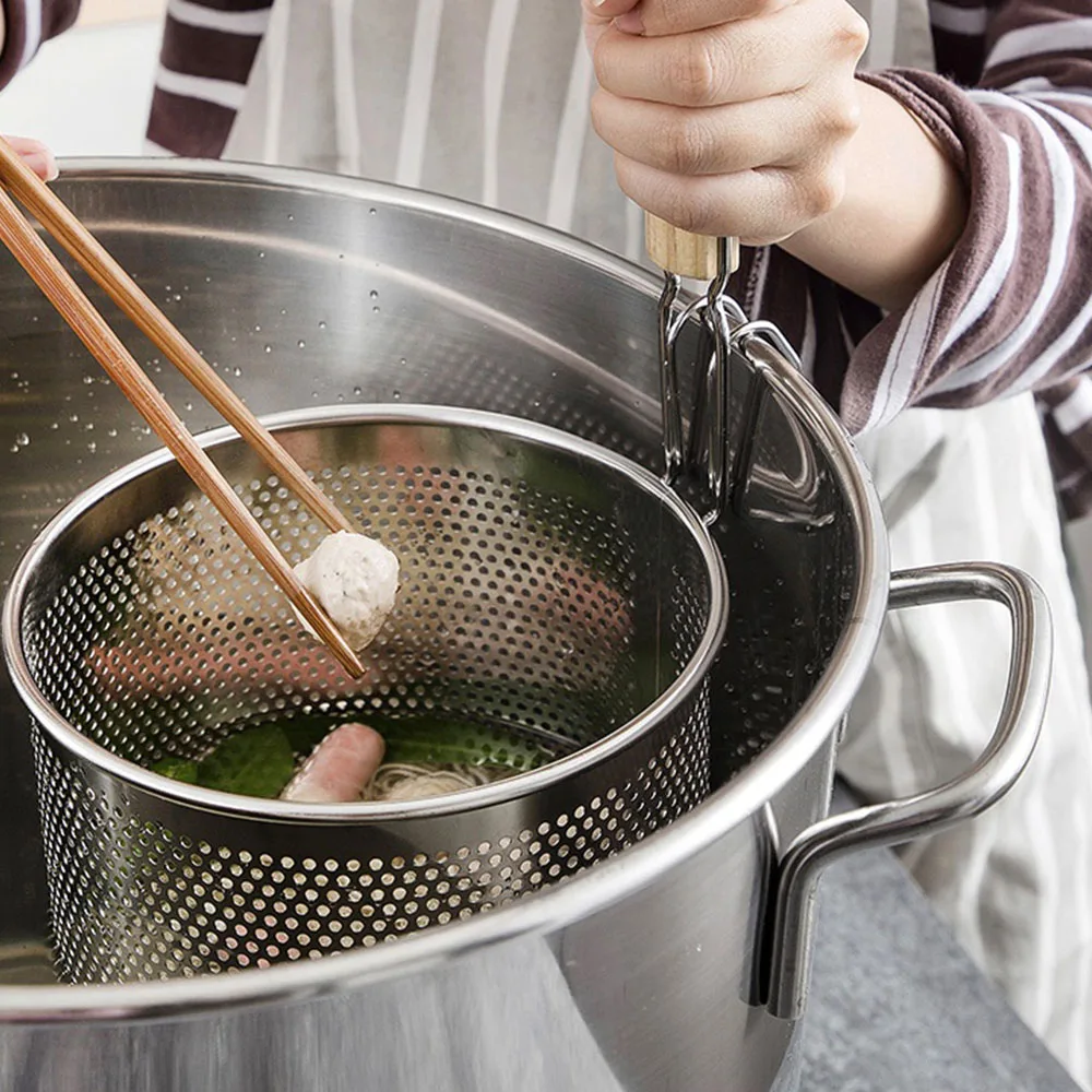 Kitchen Tools Filter Fried Food Noodle Mesh Gadgets Stainless Steel Colander Food Strainer Noodle Strainer with Handle