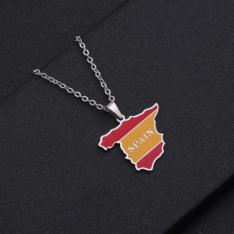 Wholesale Fashion Spanish Stainless Steel Map Necklace Creative Spain National Flag Necklace