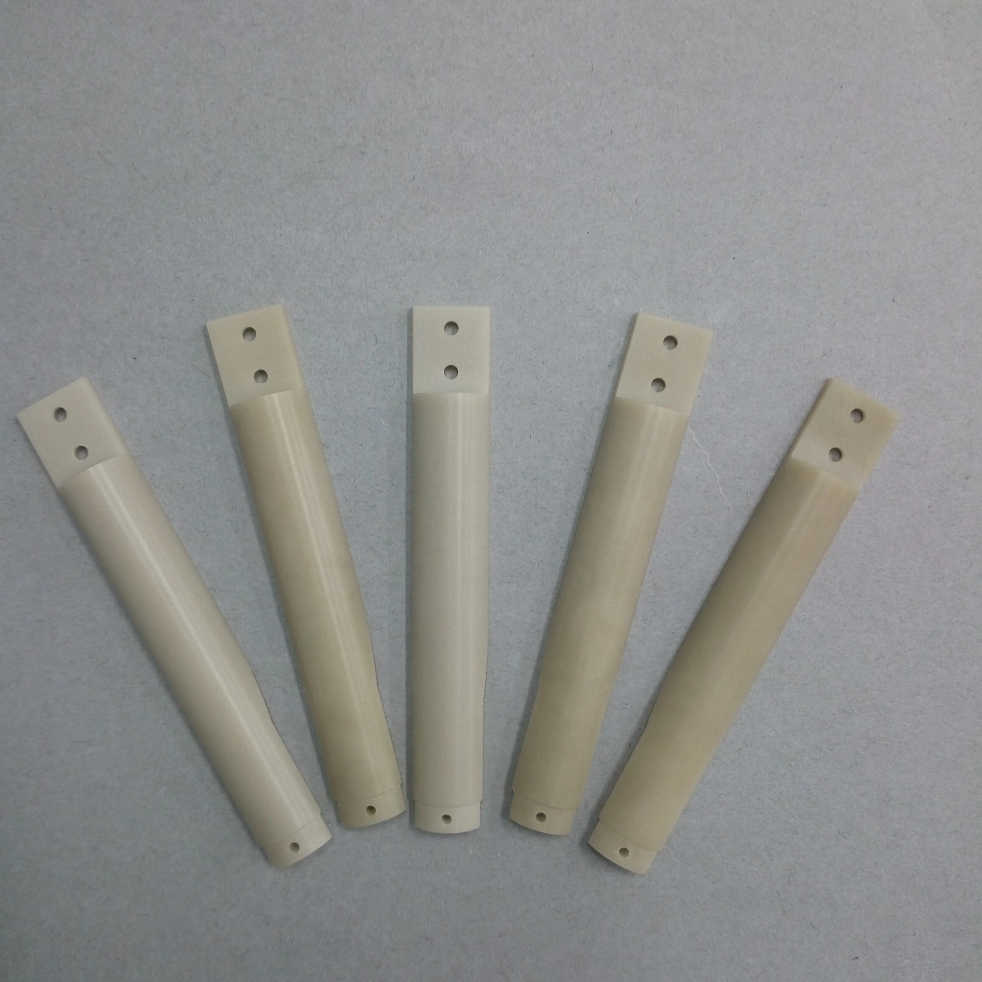 ЧПУ Алюминиевый нитрид керамический стержень AIN часть с отверстиями