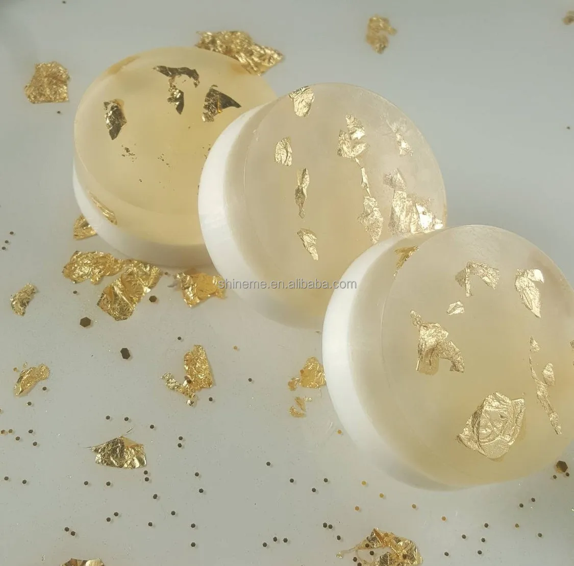 OEM частная торговая марка 24K Gold Камерун антивозрастное Отбеливающее увлажняющее мыло для кожи 24-каратное золото с аминокислотами